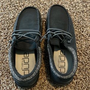 Black women Hey Dudes